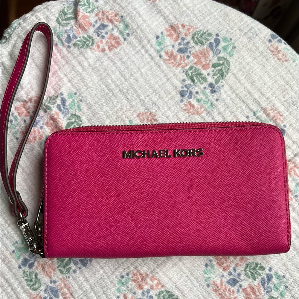 Michael Kors Pink Jet-set Wristlet